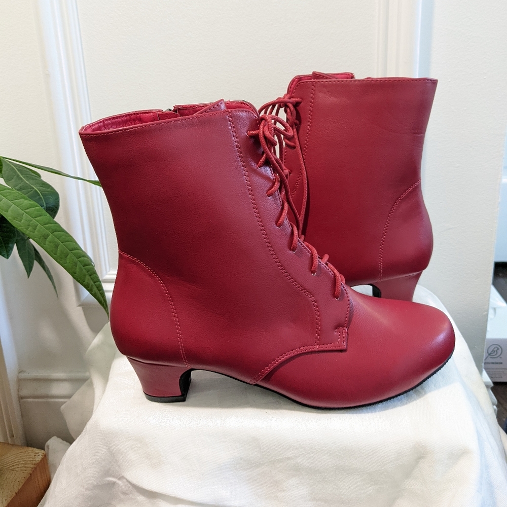 NWOT vegan leather lace up boots by Beacon